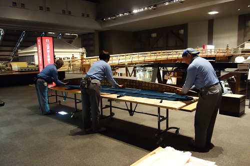 職員日誌_展示替え作業